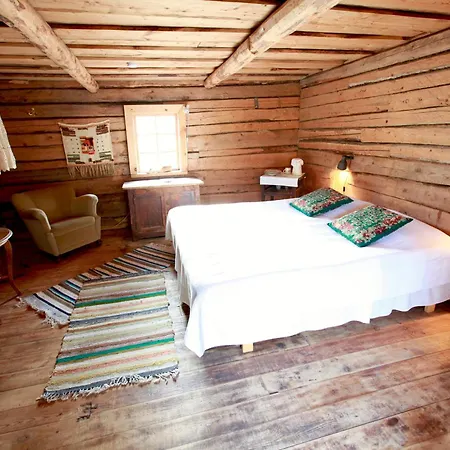 Bed & Breakfast Metsara 3*