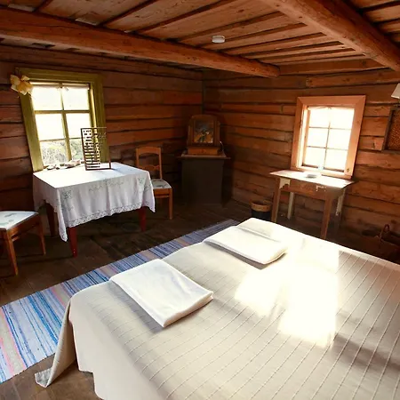 Bed & Breakfast Metsara 3*