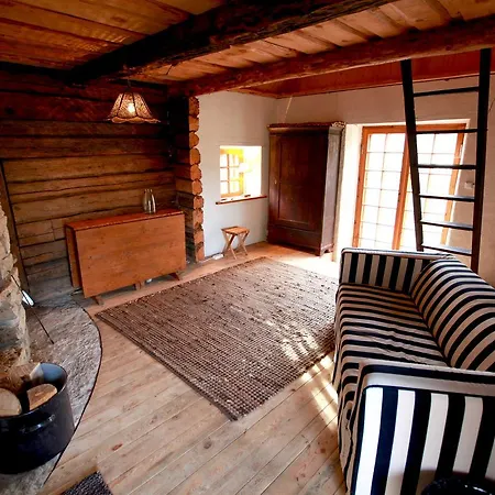 Metsara Bed & Breakfast Tornimae